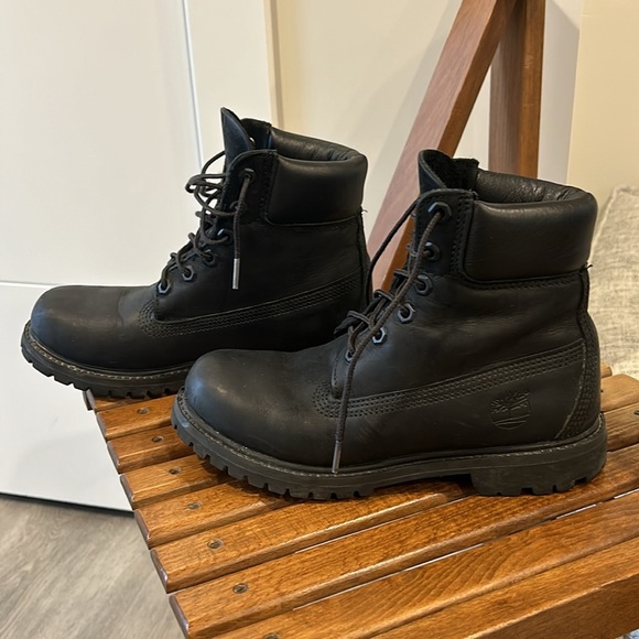 TIMBERLAND WITH ANTI-Fatigue size 6 - Picture 1 of 8